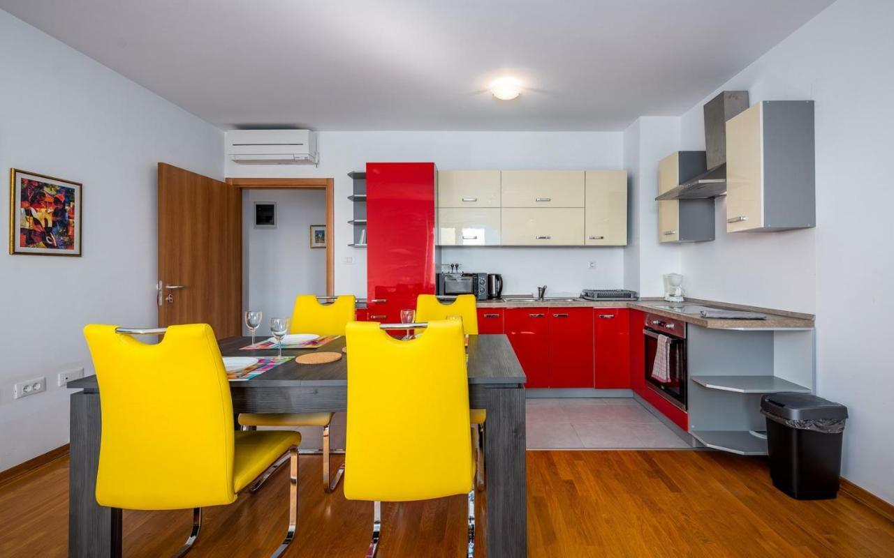 Laura House With Apartment Umag Luaran gambar